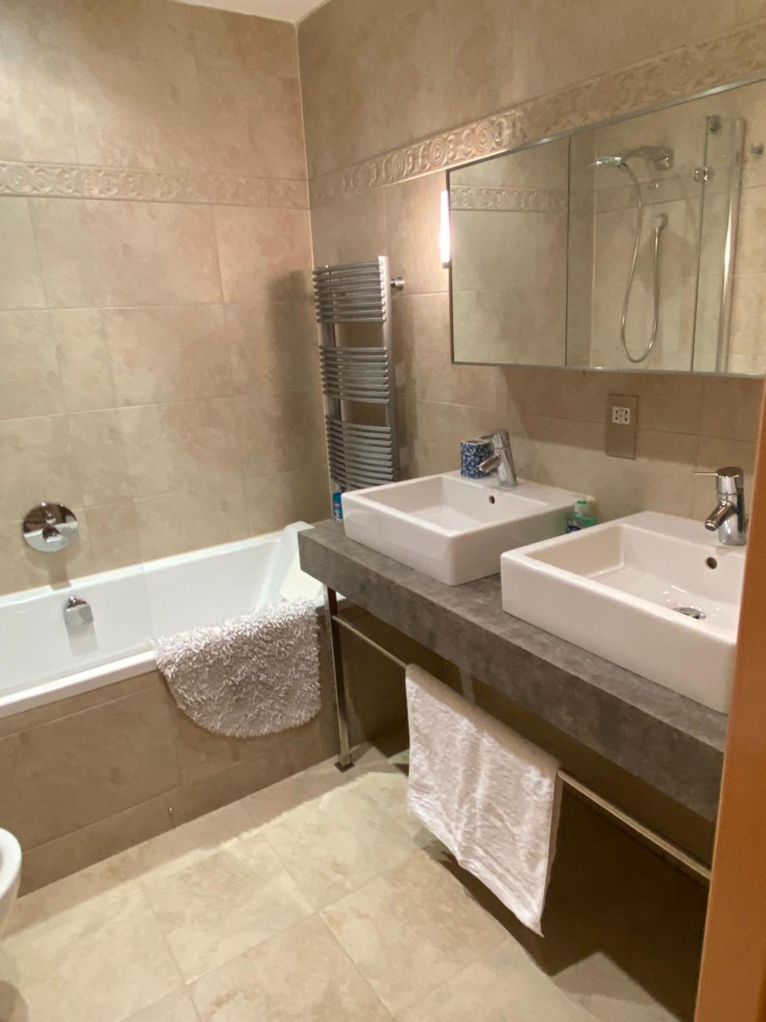 Swimming Pools Apartment In Ocean Village - 2 Bed 2 Bath Rock View Gibraltar Exterior foto